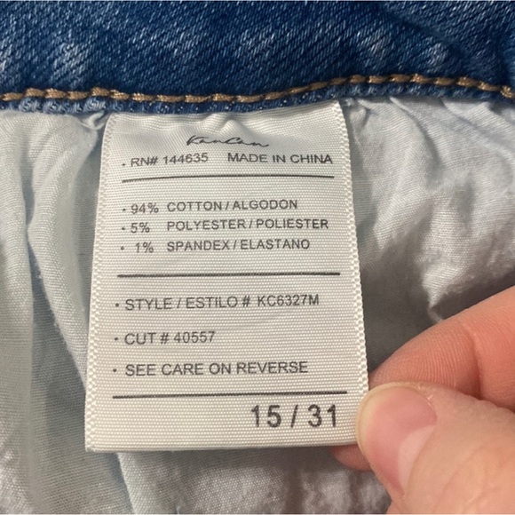 KanCan Mid Rise Distressed Exposed Button fly Flare jeans light wash size 31 - Picture 13 of 13